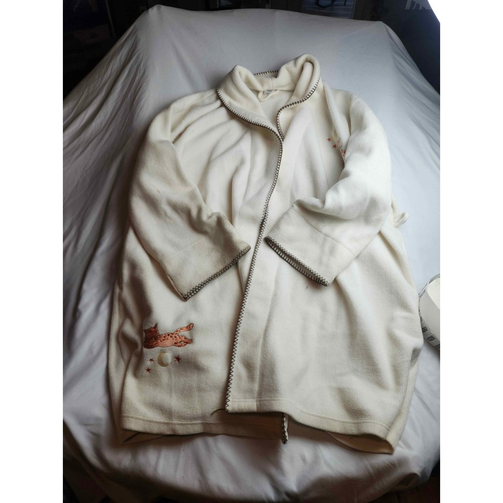 Womens Cream Fleece Robe Embroidered Cat Moon Stars Blanket Stitch Shawl Collar